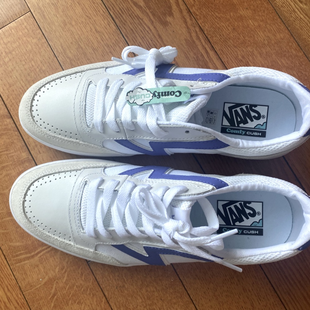 White and blue men Van sneakers. New!
